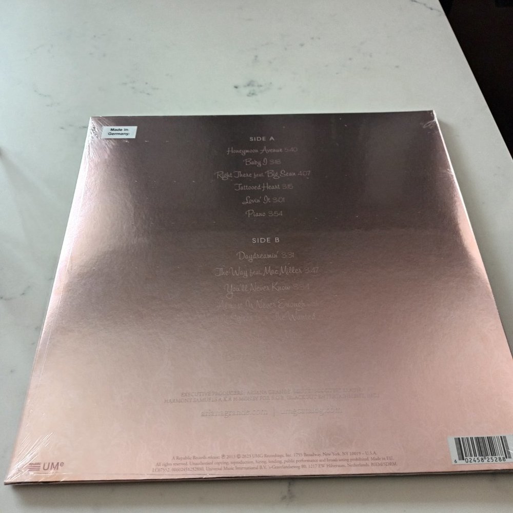 Ariana Grande Yours Truly 10th Anniversary Limited Edition Picture Disc - Picture 3 of 3